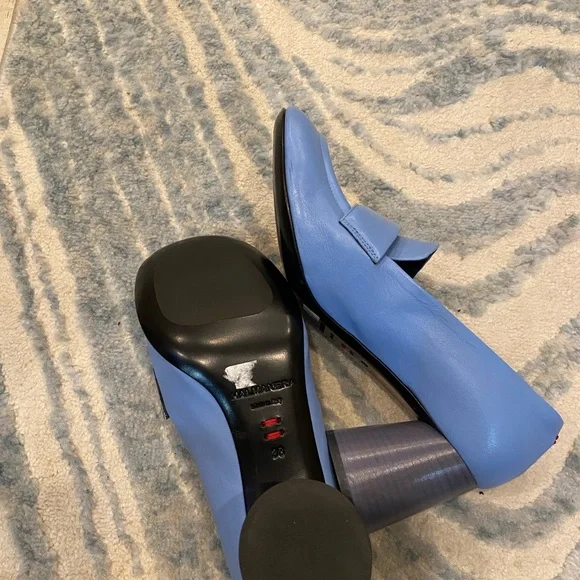 HALMANERA BLUE ONLY ROUND HEEL PUMPS WITH GREY HEELS SIze 7.5
